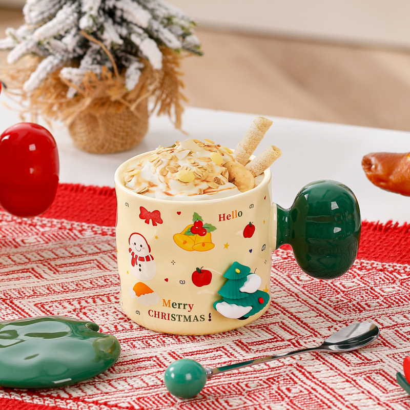 Factory Directly Ceramic Beautiful High Quality Christmas Mug Gift Fat Handle 380ml Cartoon Christmas Coffee Cups