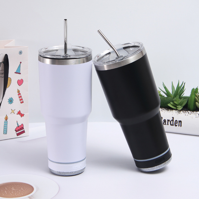 Charged or magnetic tumbler