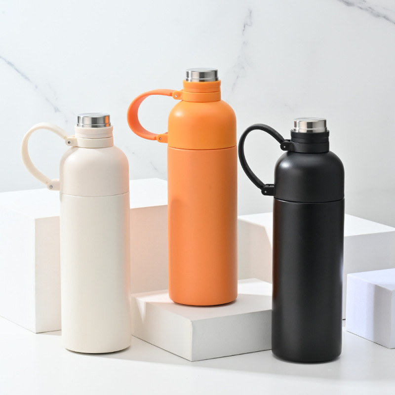High - quality Super Portable Sports Water Bottle Ideal for Active Lifestyles  a Customizable Straw Vacuum Flask