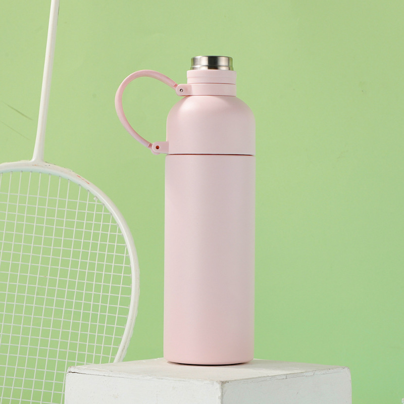 High - quality Super Portable Sports Water Bottle Ideal for Active Lifestyles  a Customizable Straw Vacuum Flask