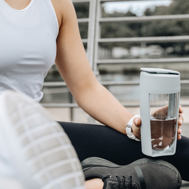Portable Shaker Bottle Protein Powder Mixer Equra Custom Bottle 600ml Hand Shake Cup Protein Shaker Mixer Sports Bottle
