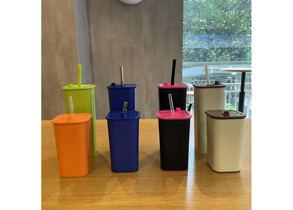 Stylish & Functional: Discover the Stainless Steel Square Tumbler in 600ml & 350ml