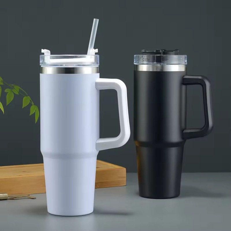 Hot-selling 40oz Double-layer Stainless Steel Vacuum Custom Portable Travel Coffee Cup with Handle and Straw