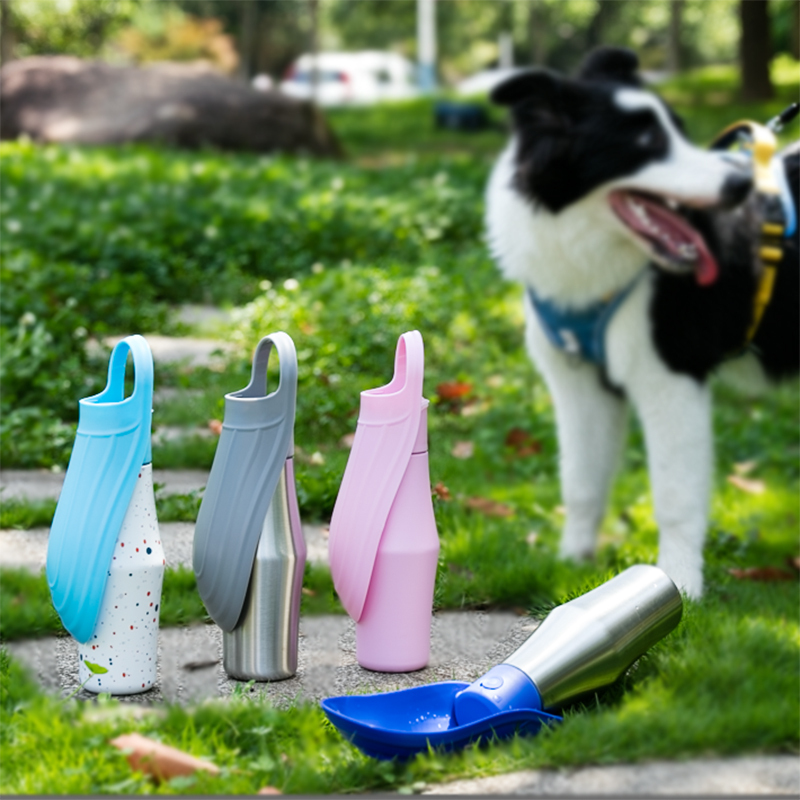 Portable 27oz Multifunction Dog Drinking Water Bottle Modern Eco-Friendly Travel Bottle for Pets