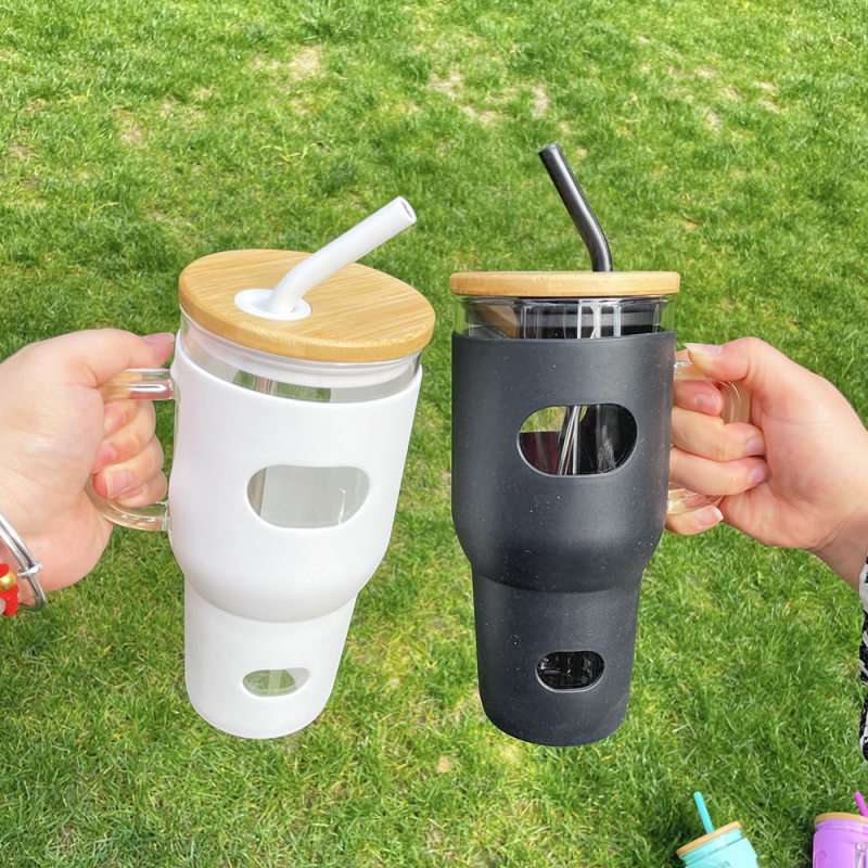 Wholesale Silicone Sleeve Bamboo Lid Cup with Time Marker Handle Straw Coffee Reusable Water Bottles Glass Tumbler for Camping