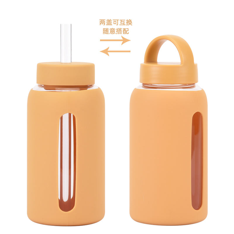 Hot Sell 800ml Wholesale Clear Glass Water Bottle With Silicone Sleeve Outdoor Portable Water Cup for Travel