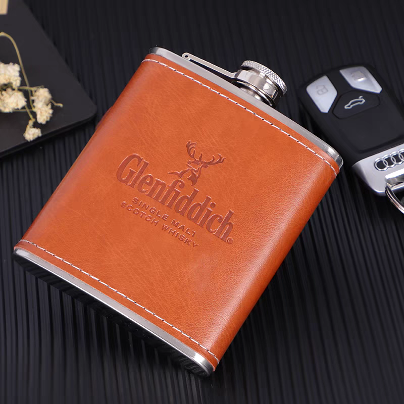 High Quality Metal 304 Stainless Steel Square Mini Hip Flask Leak-Proof Eco-Friendly Recyclable Leather Wrap Pocket Portable