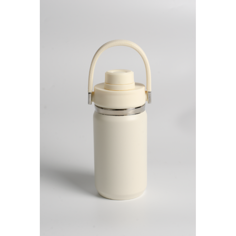 2026 Space-Saving Insulated Water Bottle Leakproof Stainless Steel, 3 Capacity Options, 24H Temperature Retention