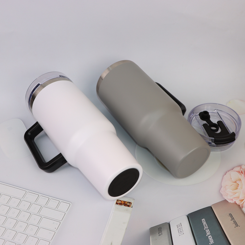 Wholesale 30oz Stainless Steel Double Wall Insulated Vacuum Coffee Mugs 900ml Car Tumblers Cups with Handle and Lid