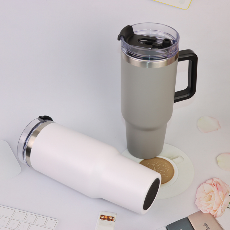Wholesale 30oz Stainless Steel Double Wall Insulated Vacuum Coffee Mugs 900ml Car Tumblers Cups with Handle and Lid
