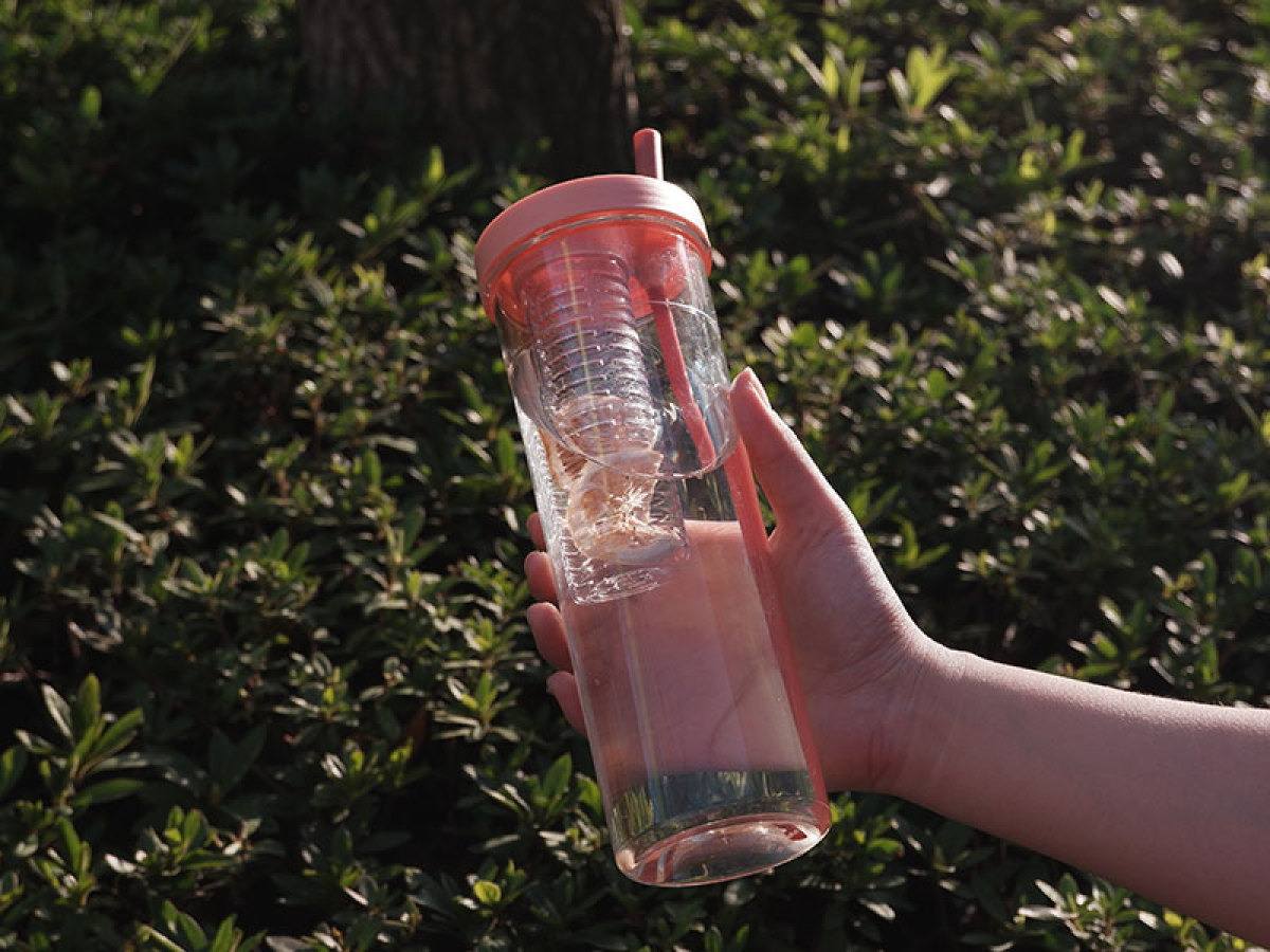 Sustainable Trends in Water Bottle Manufacturing: Materials, Processes, and Recycling