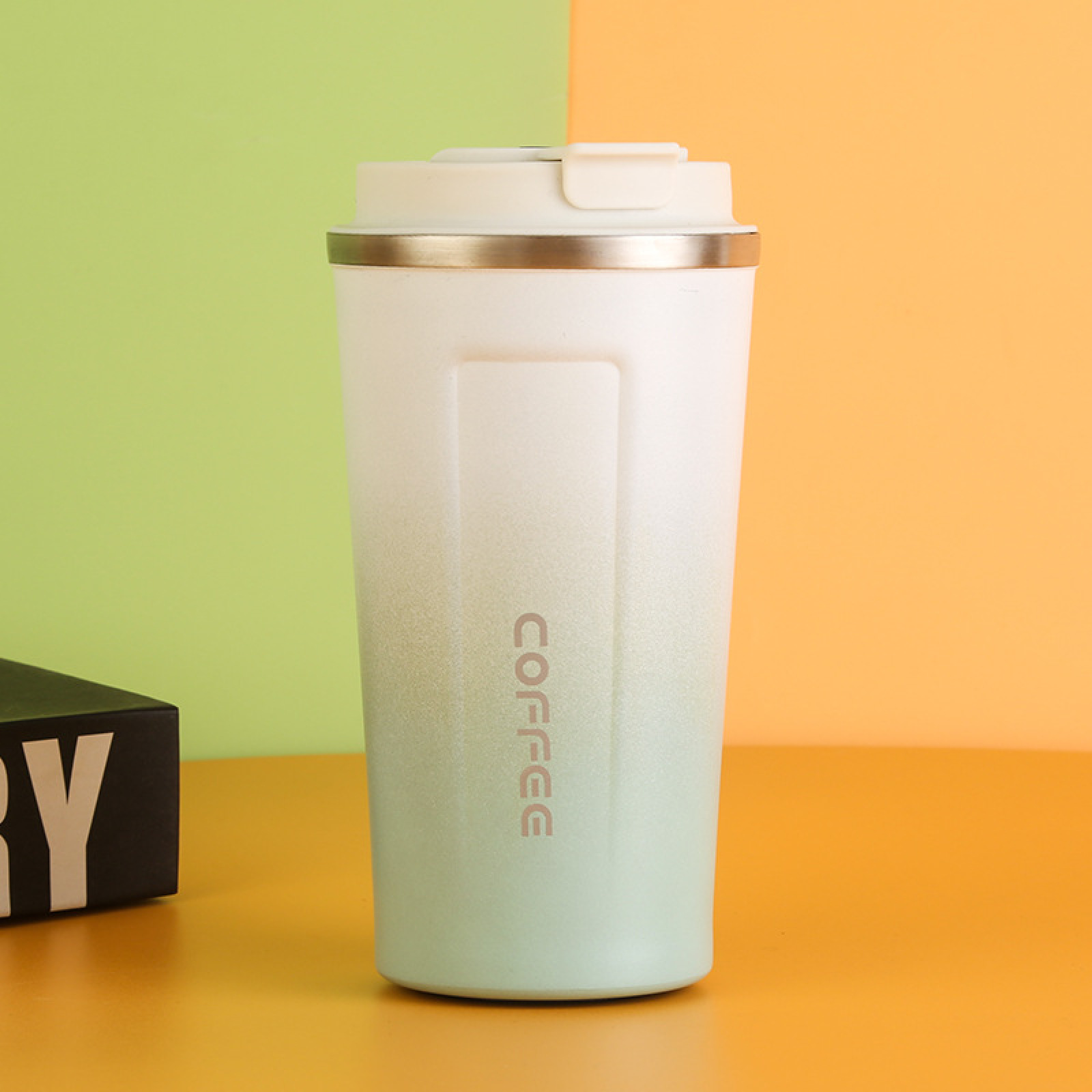 Wholesale Custom Logo 304 Stainless Steel Insulated Tumbler LED Intelligent Temperature Measurement Car's Vacuum Coffee Cup