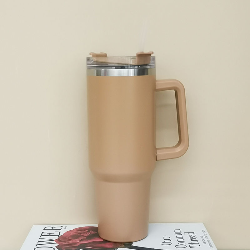 Wholesale Vacuum Metal Cup Stainless Travel Mug 40oz Tumbler with Different Lids and Straw Custom logo