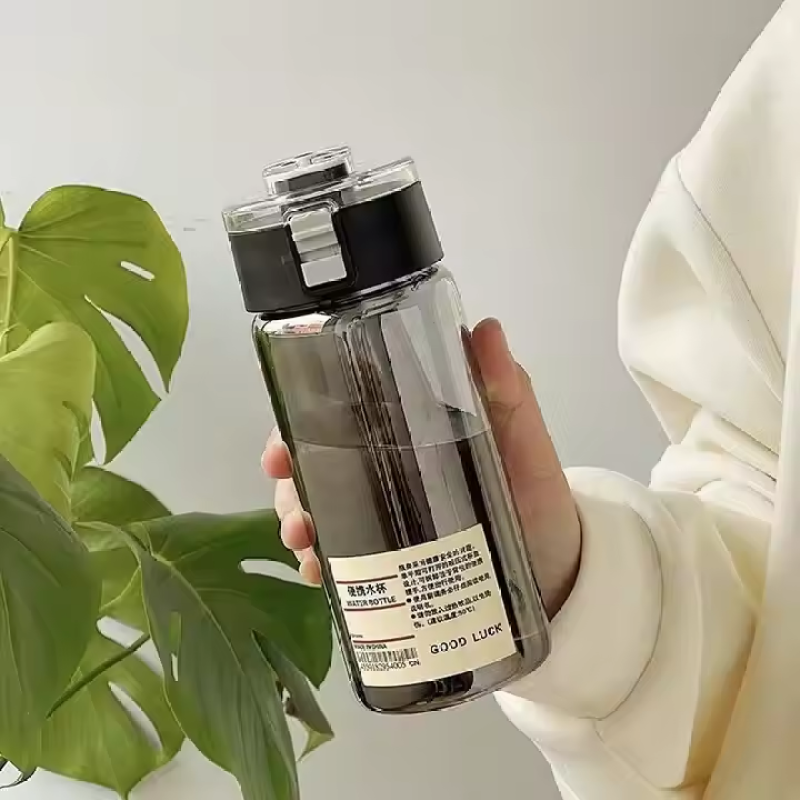 Simple Portable Cute Style Girls Cup Plastic Cup 550ml Water Bottle with Lid and Tea Filter