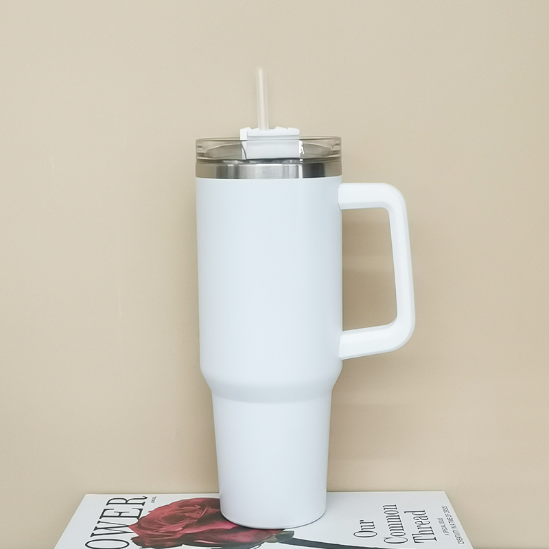Wholesale Large Capacity Drinking Cups Double Wall Vacuum Insulated Coffee Mug Custom 40oz Metal Travel Mug with Handle