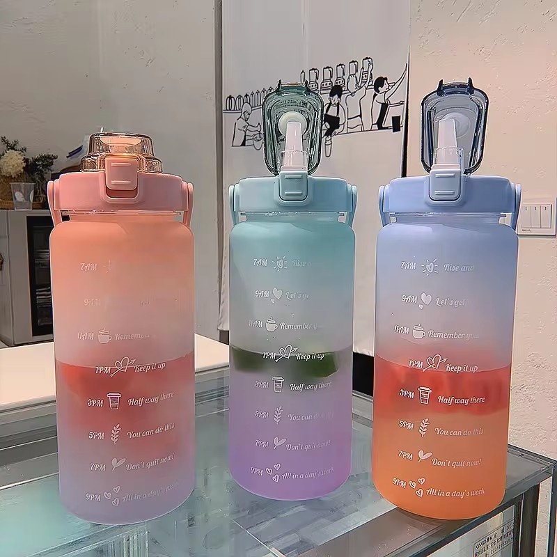 New Arrival Large Capacity 2L Plastic Sport Water Jug with Straw Bottle Recyclable Food Grade Cola Cup