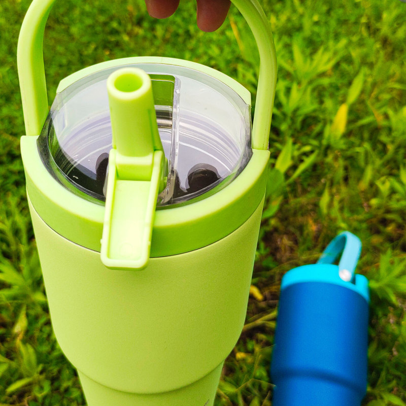Kids 14 oz 100% Leakproof Tumbler With Carry Handle BPA-Free Kid-Friendly Design Durable & Dishwasher Safe Water Bottle