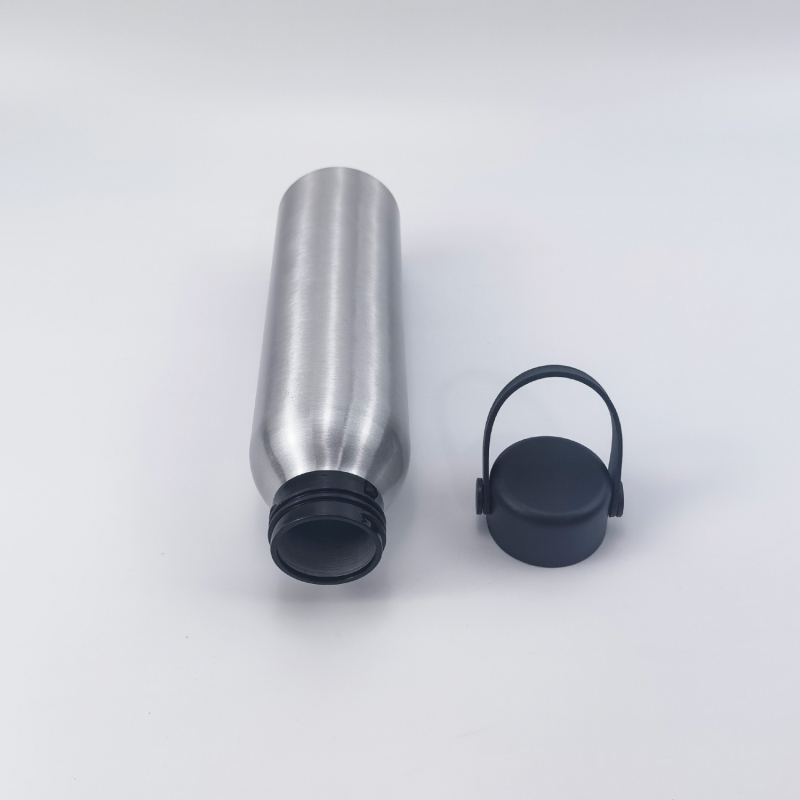 Outdoor Classic Design 650ml Bicycle Aluminum Sports Water Bottle Candies Colorful Aluminum Cap Drinkware