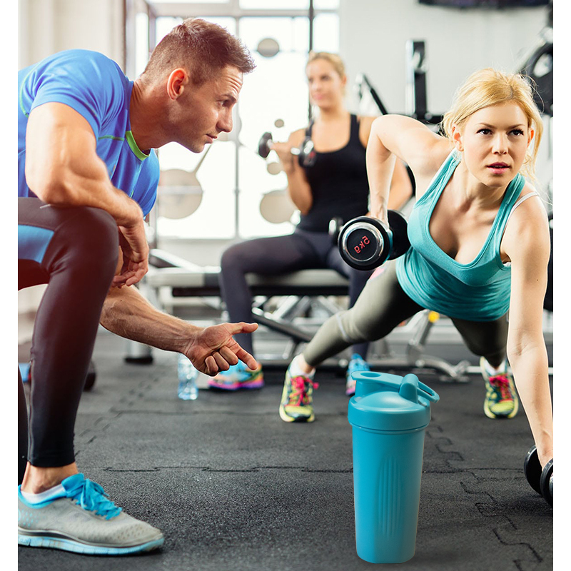 Wholesale 600ml Colorful Eco Friendly Custom Logo Plastic Gym Protein Shaker Bottle