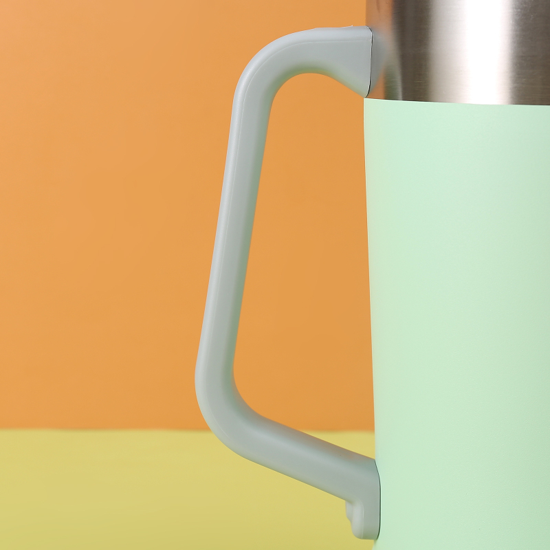Thermal Mug 64oz Hot Sale Double Wall Stainless Steel Vacuum Insulated Beer Cups Outdoor Tumbler with Handle