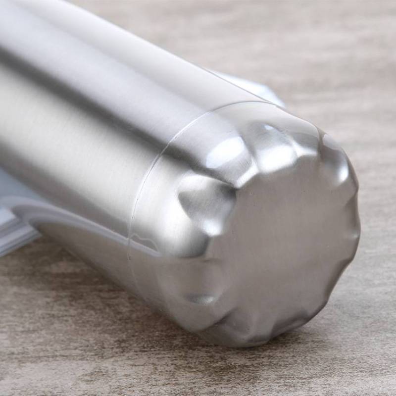 Wholesale 18/8 Stainless Steel Double Wall Vacuum Water Bottle Cola Shaped for Sports & Travel-for Camping