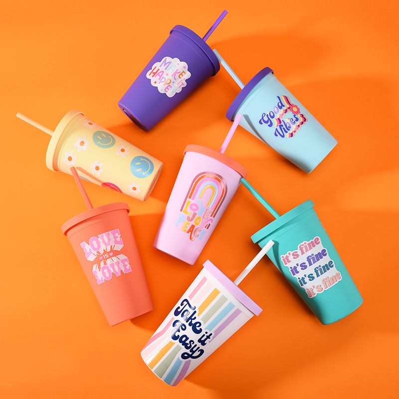 Custom Simple Pattern Frosted Straw Cup Cute 16Oz Candy Color Plastic Tumbler Double Wall Plastic Coffee Cup for Party