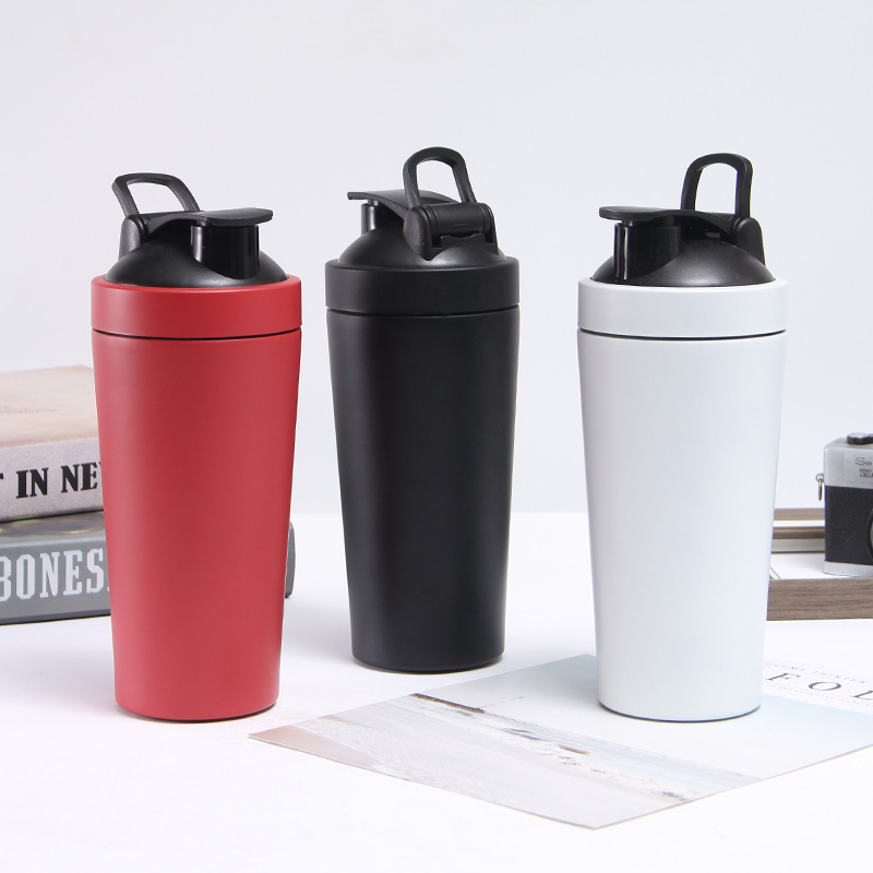Popular Shaker 750ml Stainless Steel Shaker Cup BPA-Free Ideal for Protein Shakes,Shaker Ball or Fruit Infusions