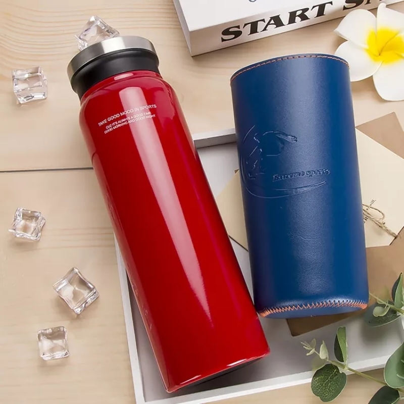 Customized 500/750ml High Grade Stainless Steel Vacuum Insulated Flask Thermal Mug With Leather Bag