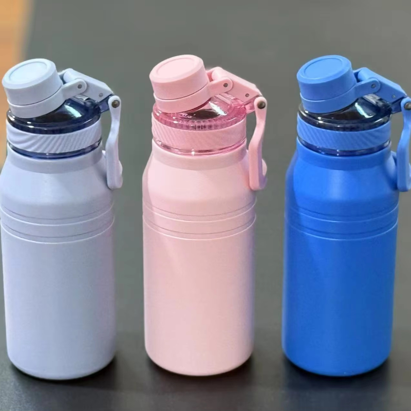 Portable 600ml Double Wall Stainless Steel Water Flask Travel Tumbler Insulated Vacuum Bottle With Handle for Business Gifts