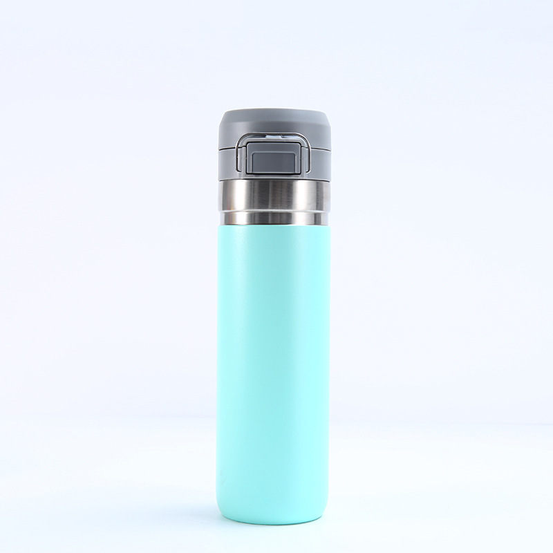 Customizable BPA Stainless Steel Water Bottle with Flip Top Lid Powder Coated Convenient Carry Handle for Outdoor Tours Camping