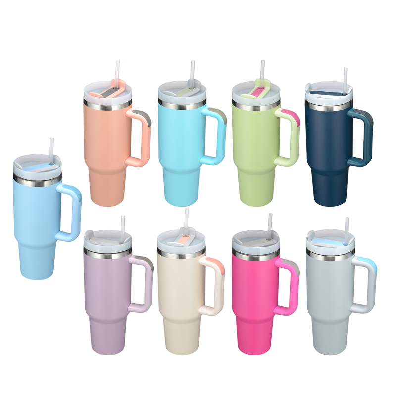 Modern Design 40oz Stainless Steel Christmas Water Bottle 40oz Vacuum Tumbler with Handle and Straw for Presents