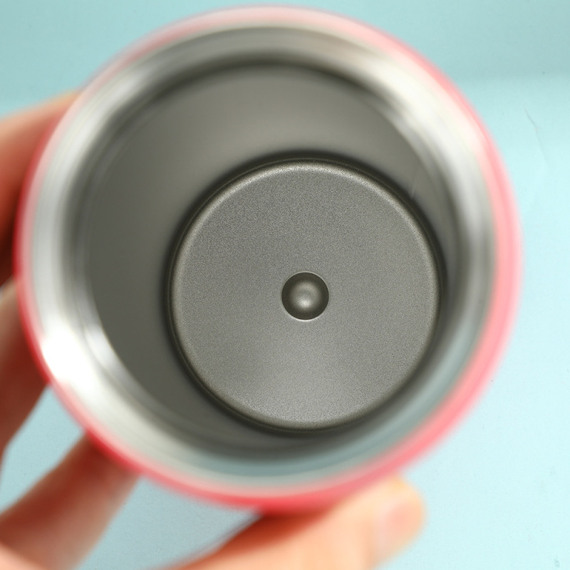 Custom Modern Stainless Steel Button Water Bottle with Straw 650ml Large Capacity Travel Vacuum Insulated Beverage Bottle