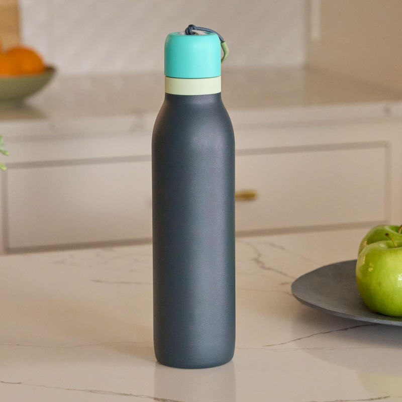 Customizable 550ml/700ml Stainless Steel Vacuum Water Bottle BPA-Free with Free Straw Sip Rope for Sports & Camping Kept Cold