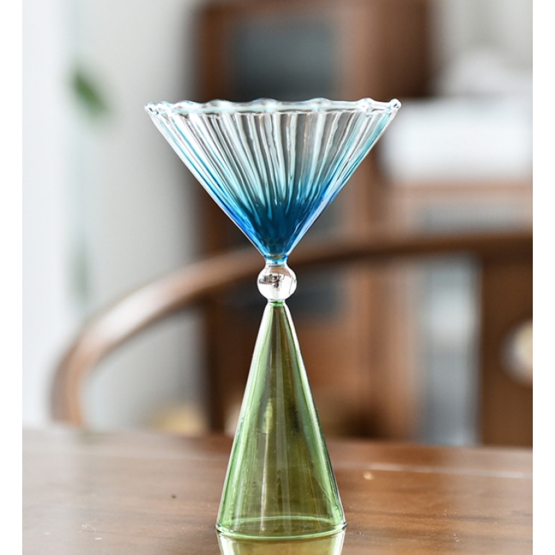 New Creative Striped Gradient Martini Glass Champagne Glass Bar Club Wine Utensils Beer Mugs Drink Cups for Party Weeding