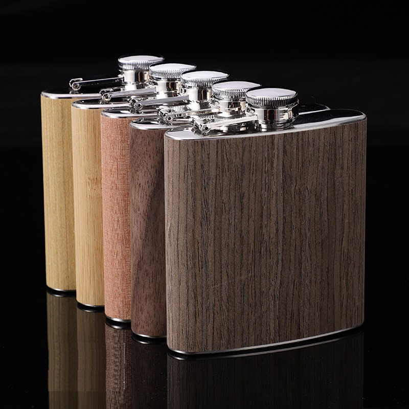 Customized 6oz Portable Stainless Steel SS201 Bottle Vodka Mini Laser Engraving Hip Flasks Pocket Wine Whiskey Wooden Hip Flask
