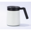 Black lid with white