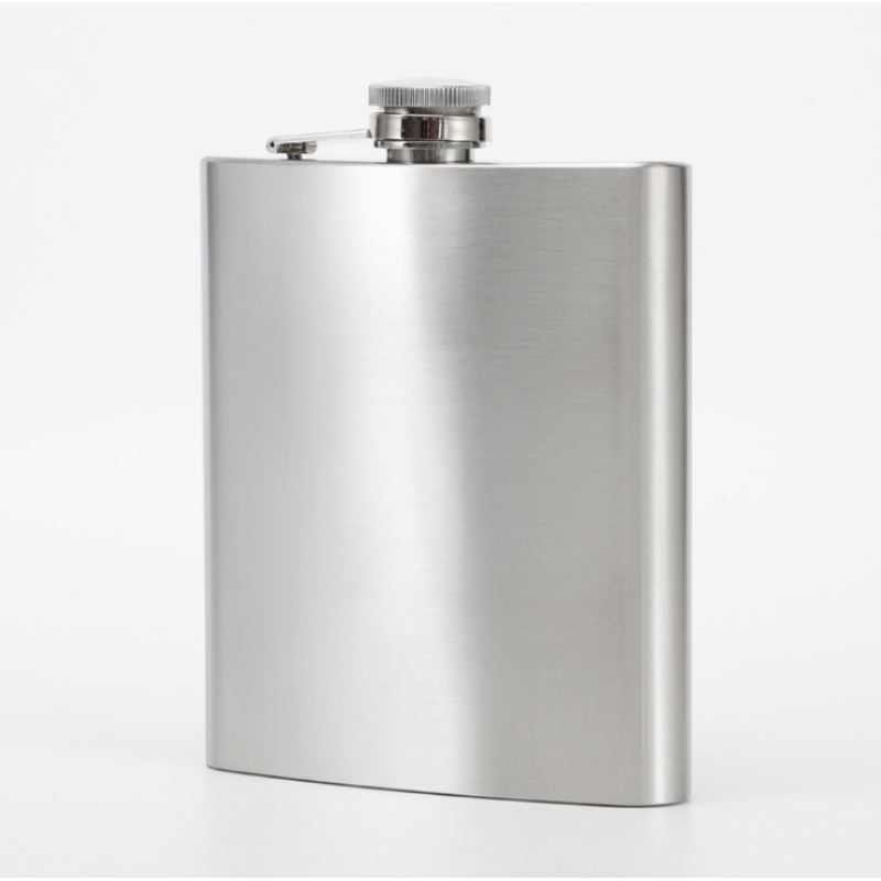 Wholesale Portable Multiple Capacities Stainless Steel Hip Flask Customized  Pocket Liquor Whiskey Bottle for Men