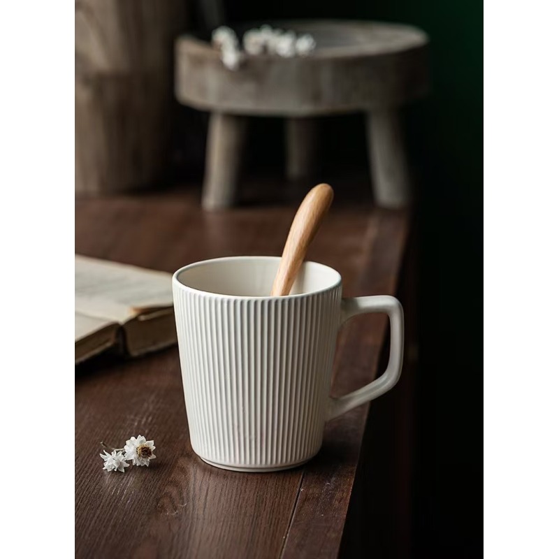500ml Vintage Style Relief Ceramic Mug Simple Advanced Sense Cup Household Large Capacity Water Cup