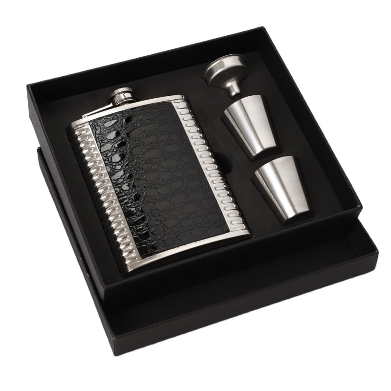 Factory Supply Wine Flask Set 7oz 8oz Colored Black Leather Stainless Steel Funnel Hip Flask Whiskey Russian Liquor Wine Flask