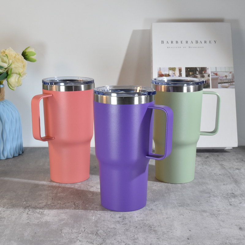 Custom Logo 20oz Tumbler Stainless Steel Vacuum Travel Mug with Handle Cute Design Mug Lid and Straw Water Bottle
