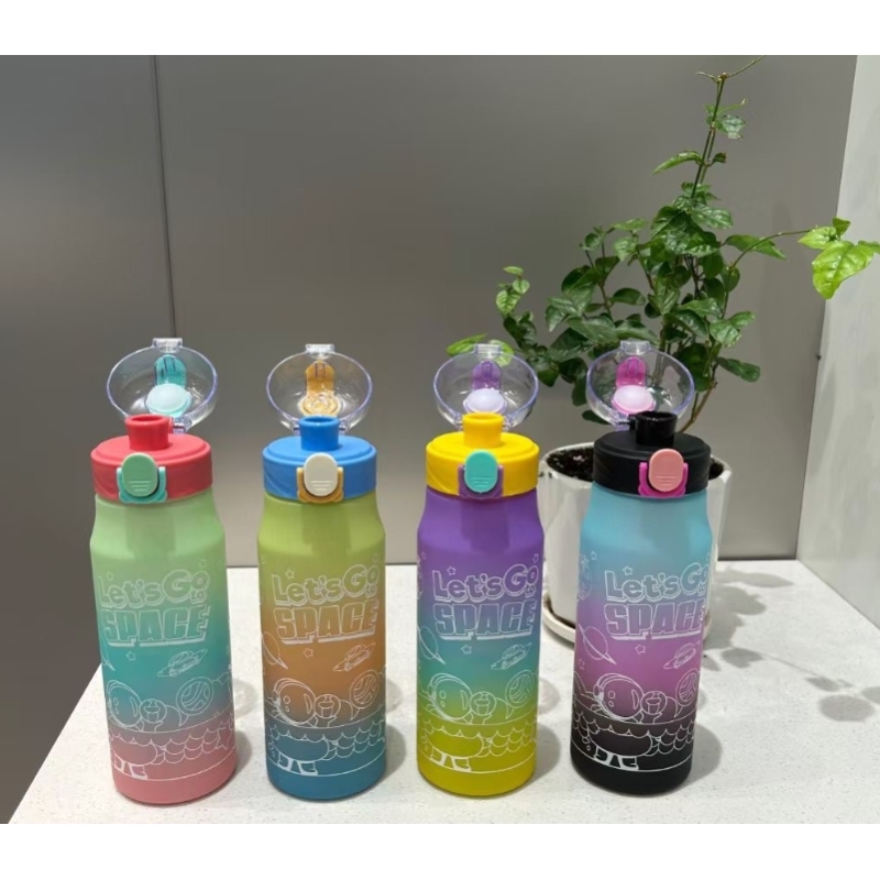 600ml Coloful Children PC Plastic Water Bottle Cute Cup for Kids Students W/ Pop Ups Drinking Mouth BAP-FREE Cartoon Astronaut
