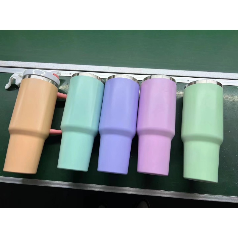 New 40oz Sublimation Blank Stainless Steel Matte Travel Mug Macarone Sublimation Bottle Tumbler with Handle for Heat Printing
