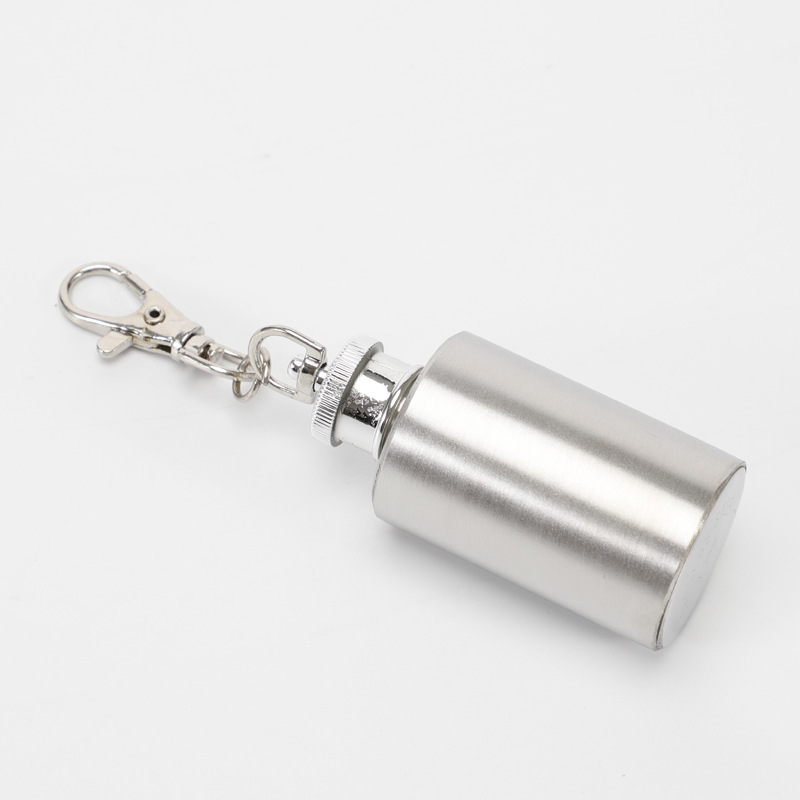 Wholesale 1oz Hip Flask Key Chain Cylinder Stainless Steel SS201 Portable Outdoor Camping Metal Wine Flask Keychain for Wine