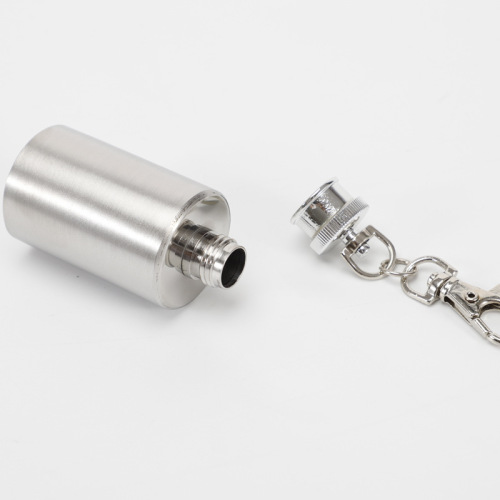 Wholesale 1oz Hip Flask Key Chain Cylinder Stainless Steel SS201 Portable Outdoor Camping Metal Wine Flask Keychain for Wine