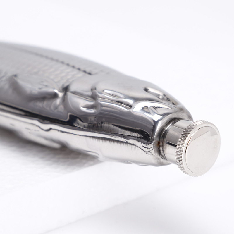 Custom 5oz Stainless Steel Mini Hip Flask SS304 Fish-Shaped Liquor Flask Gift Set Portable Outdoor Alcohol Flask With Screw Lids