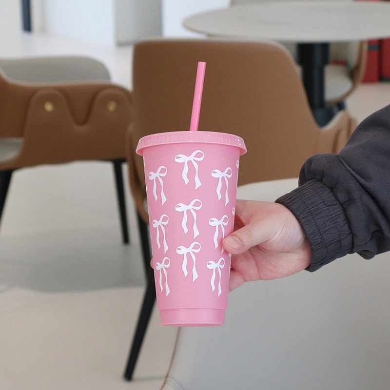 Hot Selling Large Capacity Bowknot Plastic Cup Convenient Portable Car Coffee Cup Camping Tea Cups Boba Tea Tumbler with Lids