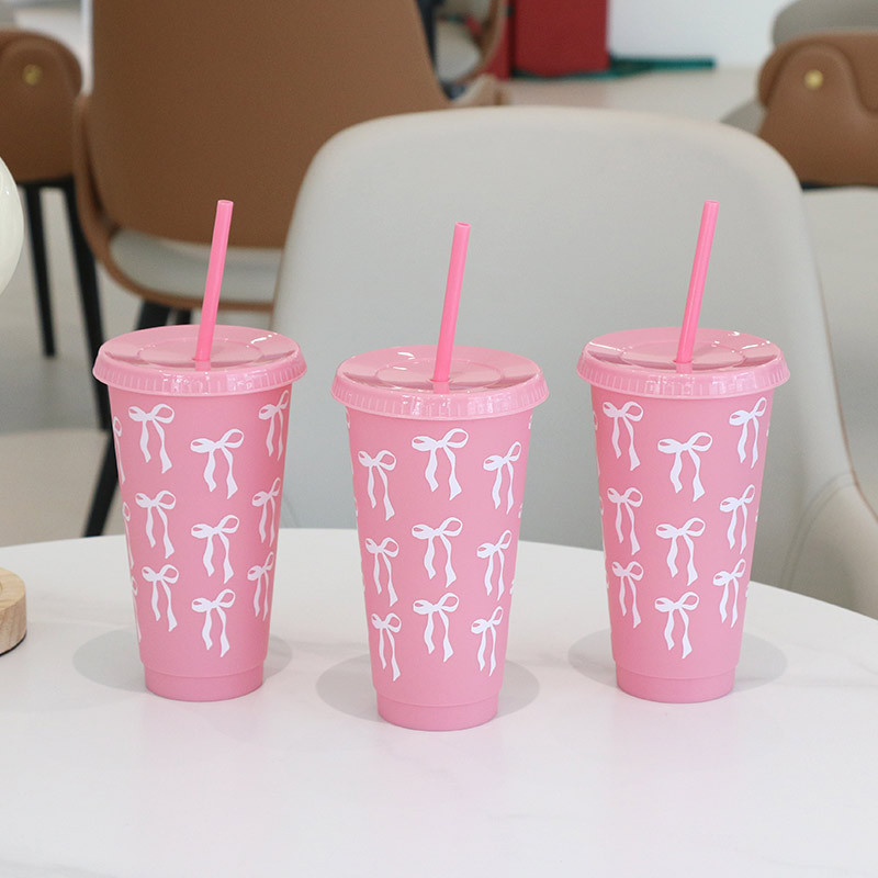 Hot Selling Large Capacity Bowknot Plastic Cup Convenient Portable Car Coffee Cup Camping Tea Cups Boba Tea Tumbler with Lids