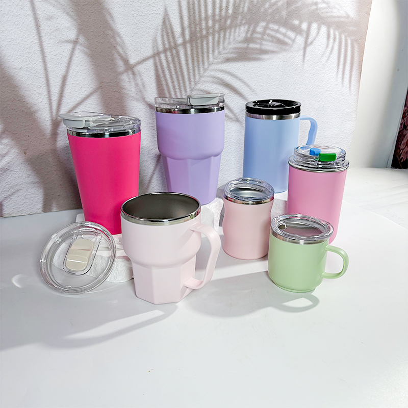 Plastic Travel Mug with Sliding Lid  Dishwasher-safe Stainless Steel Interior Recyclable Outer Plastic Shell 16oz Coffee Mug