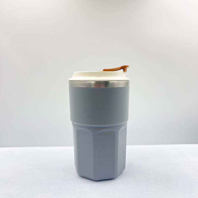 Wholesal 450ml Coffee Cup Stainless Steel Inside Plastic Outside Milk Cup Outdoor Portable Sports Water Mug for Customization