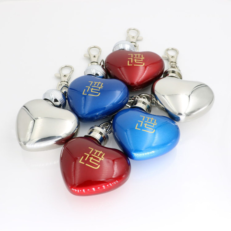 Wholesale 30ml 1oz Hip Flask Heart-Shaped Keychain SS304 Stainless Steel Flask Heart Bottle Mini Drinking Ware Key Chain Flask